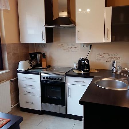 City Centre Apartment Gyor Exterior photo